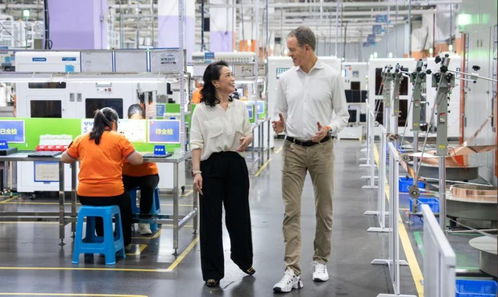 蘋果COO走訪深莞智造工廠 沒有中國果鏈，就沒有蘋果的成功